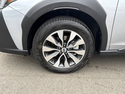 Used 2025 Subaru Outback Touring XT w/ Tech Package 2 image 27