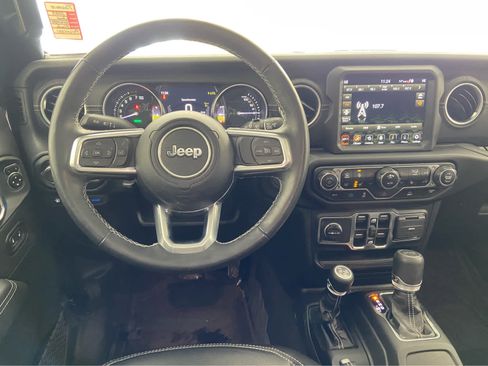 Used 2023 Jeep Wrangler Sahara w/ Cold Weather Group AWD/4WD image 21