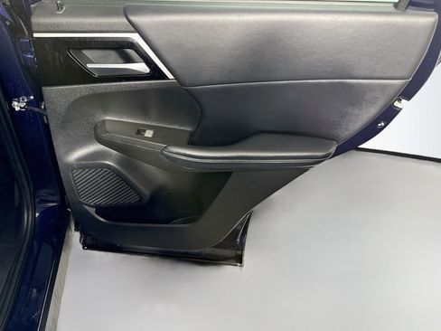 Used 2023 Mitsubishi Outlander SE FWD image 28