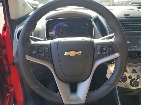 Used 2016 Chevrolet Trax LT w/ LT Sun and Sound Package AWD/4WD image 20