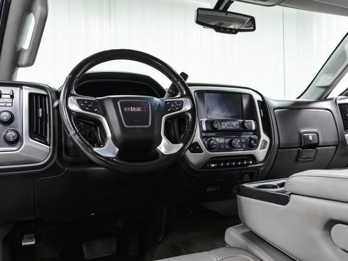 Used 2016 GMC Sierra 2500 SLT w/ Suspension Package, Off-Road image 28