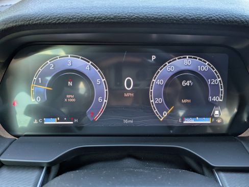 New 2025 Jeep Grand Cherokee Laredo image 29