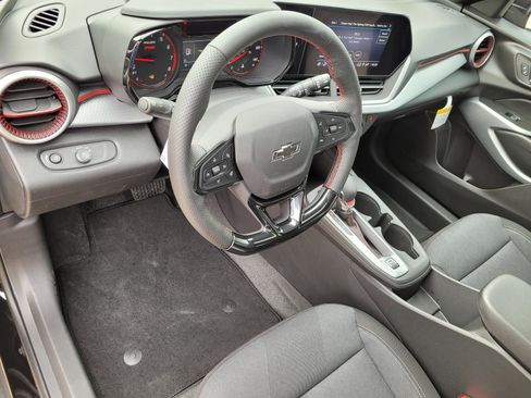 New 2026 Chevrolet Trax RS w/ Sunroof Package FWD image 16