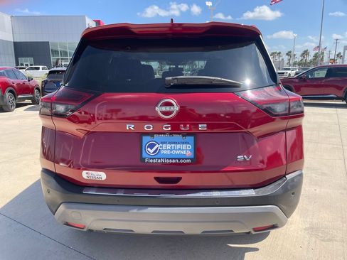 Certified 2023 Nissan Rogue SV w/ SV Premium Package FWD image 4