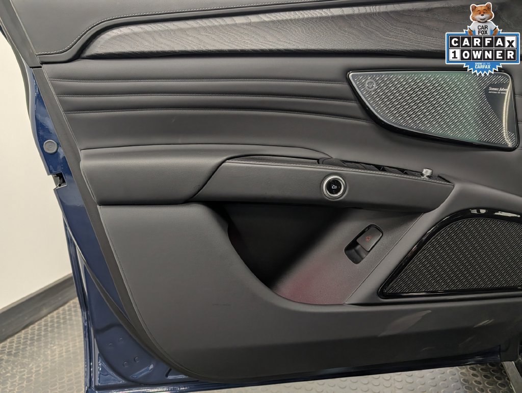 Used 2025 Maserati Grecale Modena AWD/4WD image 8