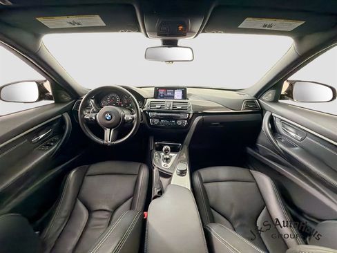 Used 2018 BMW M3 w/ Competition Package RWD image 27