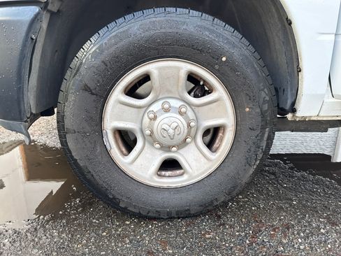 Used 2018 RAM 2500 Tradesman w/ Power Accessory Group image 27