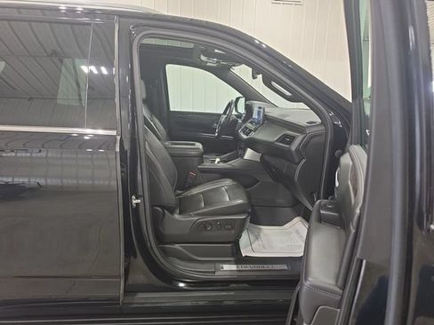 Used 2021 Chevrolet Tahoe LT w/ LT Signature Package AWD/4WD image 33