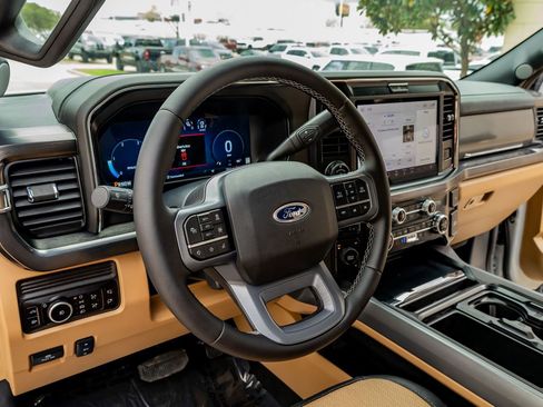 Used 2026 Ford F250 Lariat w/ Lariat Ultimate Package image 18