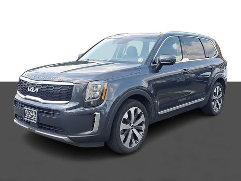 Used 2022 Kia Telluride EX w/ EX Premium Package FWD image 3