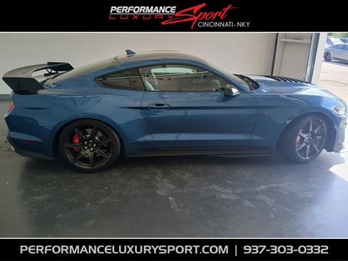 Used 2020 Ford Mustang Shelby GT500 w/ Carbon Fiber Track Pack image 1