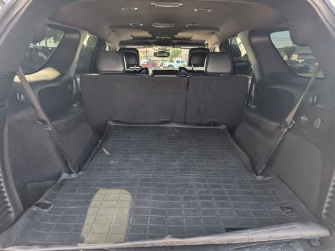Used 2018 Dodge Durango R/T w/ Blacktop Package AWD/4WD image 11