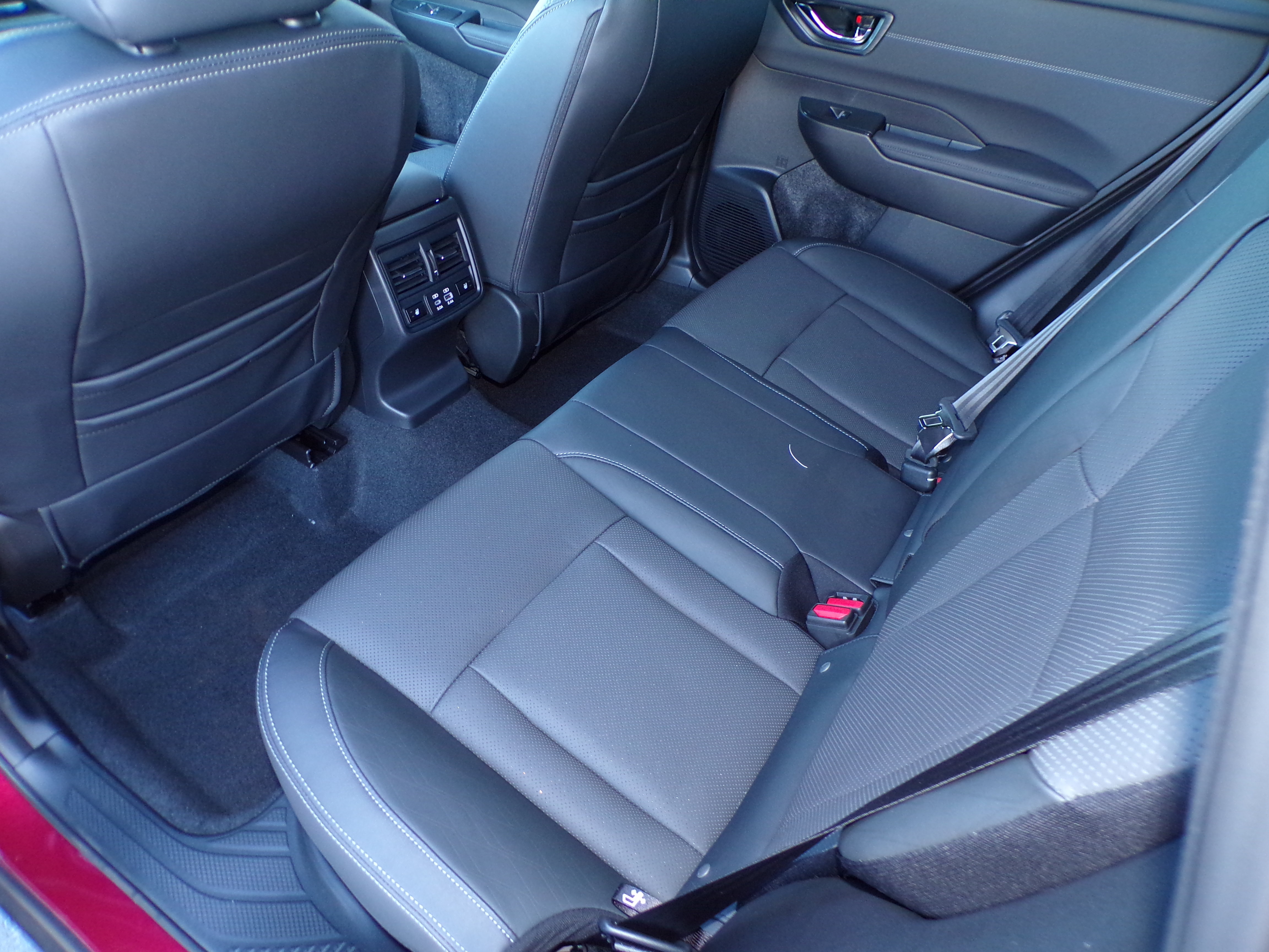 New 2026 Subaru Outback Touring XT AWD/4WD image 8