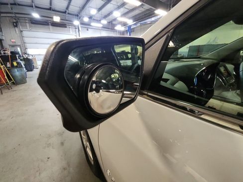 Certified 2024 Chevrolet Equinox LT w/ LPO, Floor Liner Package image 37