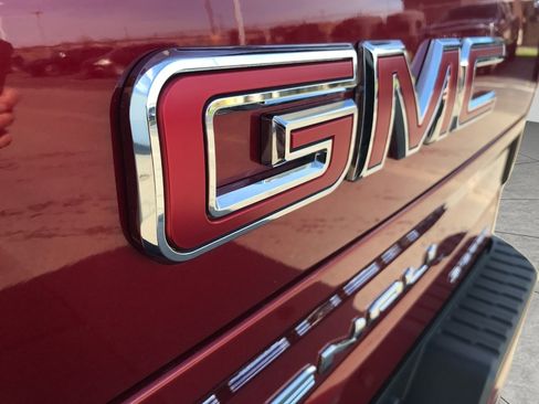 Certified 2021 GMC Sierra 1500 Denali w/ Denali Ultimate Package AWD/4WD image 25