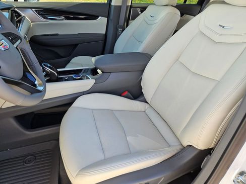 New 2025 Cadillac XT6 Premium Luxury w/ Technology Package image 28