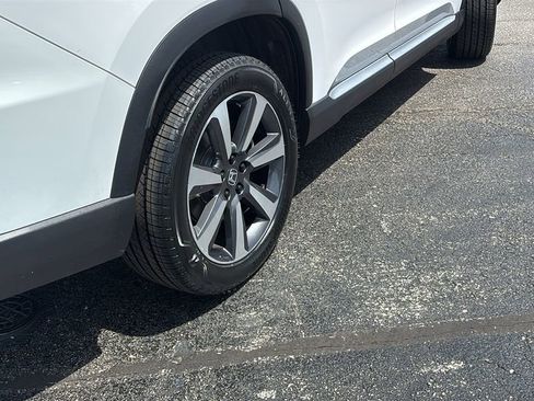 Certified 2023 Honda Pilot Elite image 8