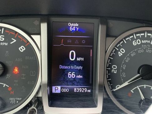 Used 2022 Toyota Tacoma SR5 w/ Technology Package AWD/4WD image 20