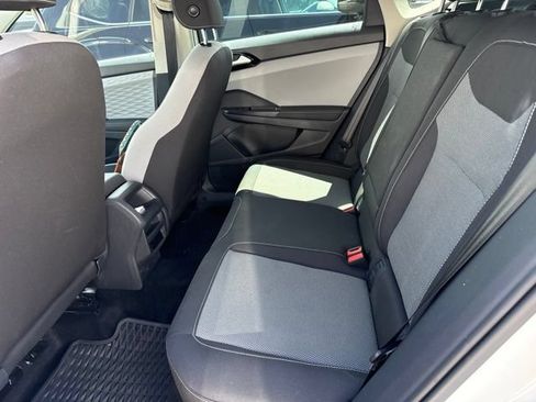 Used 2024 Volkswagen Taos S FWD image 5
