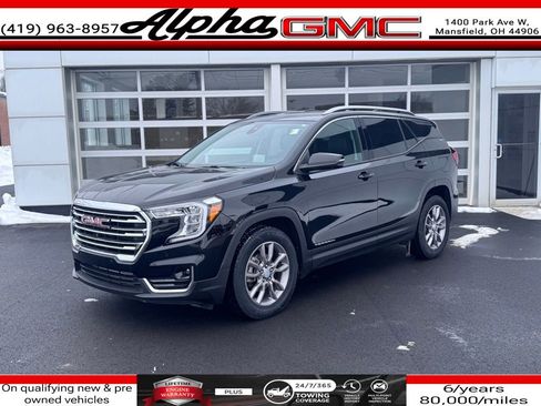 Used 2022 GMC Terrain SLT w/ Tech Package image 1