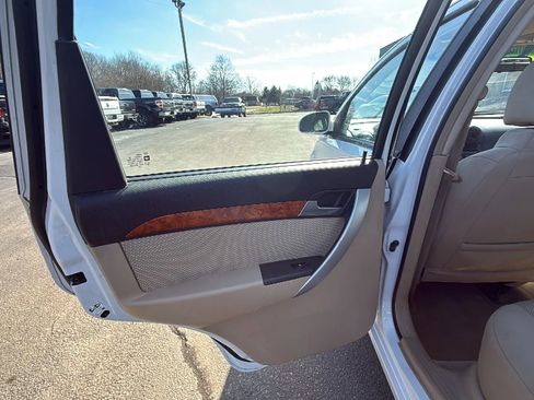 Used 2011 Chevrolet Aveo5 LT w/ Power and Convenience Package FWD image 11