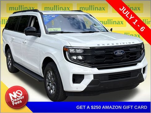 Used 2025 Ford Expedition Max Active RWD image 1