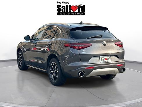 Used 2021 Alfa Romeo Stelvio Ti w/ Nero Edizione AWD/4WD image 6
