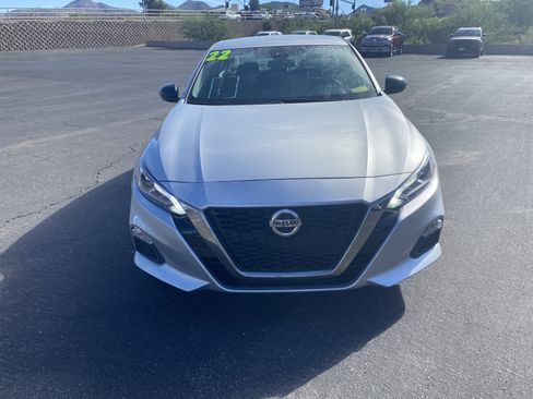 Used 2022 Nissan Altima 2.5 SR AWD/4WD image 6