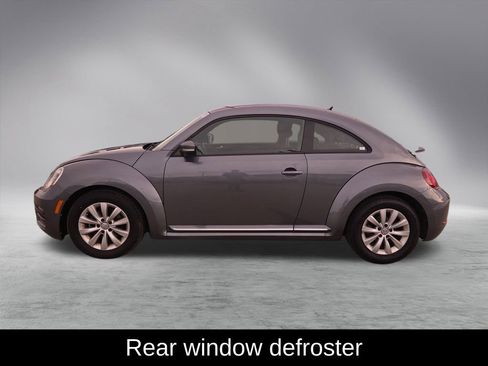 Used 2019 Volkswagen Beetle 2.0T image 5