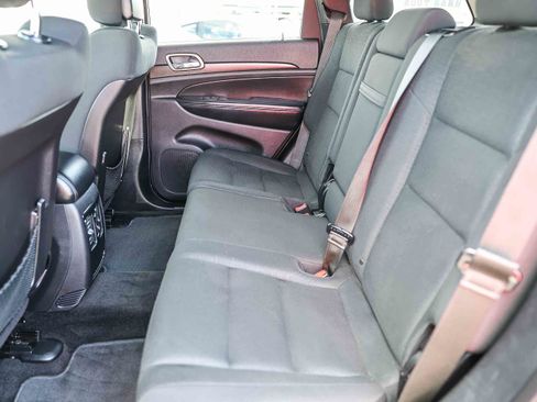 Used 2015 Jeep Grand Cherokee Laredo w/ Quick Order Package 23E image 8