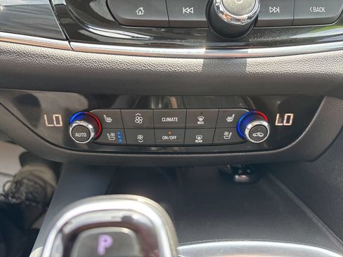 Used 2021 Buick Enclave Premium w/ Sun and Sites Package FWD image 23
