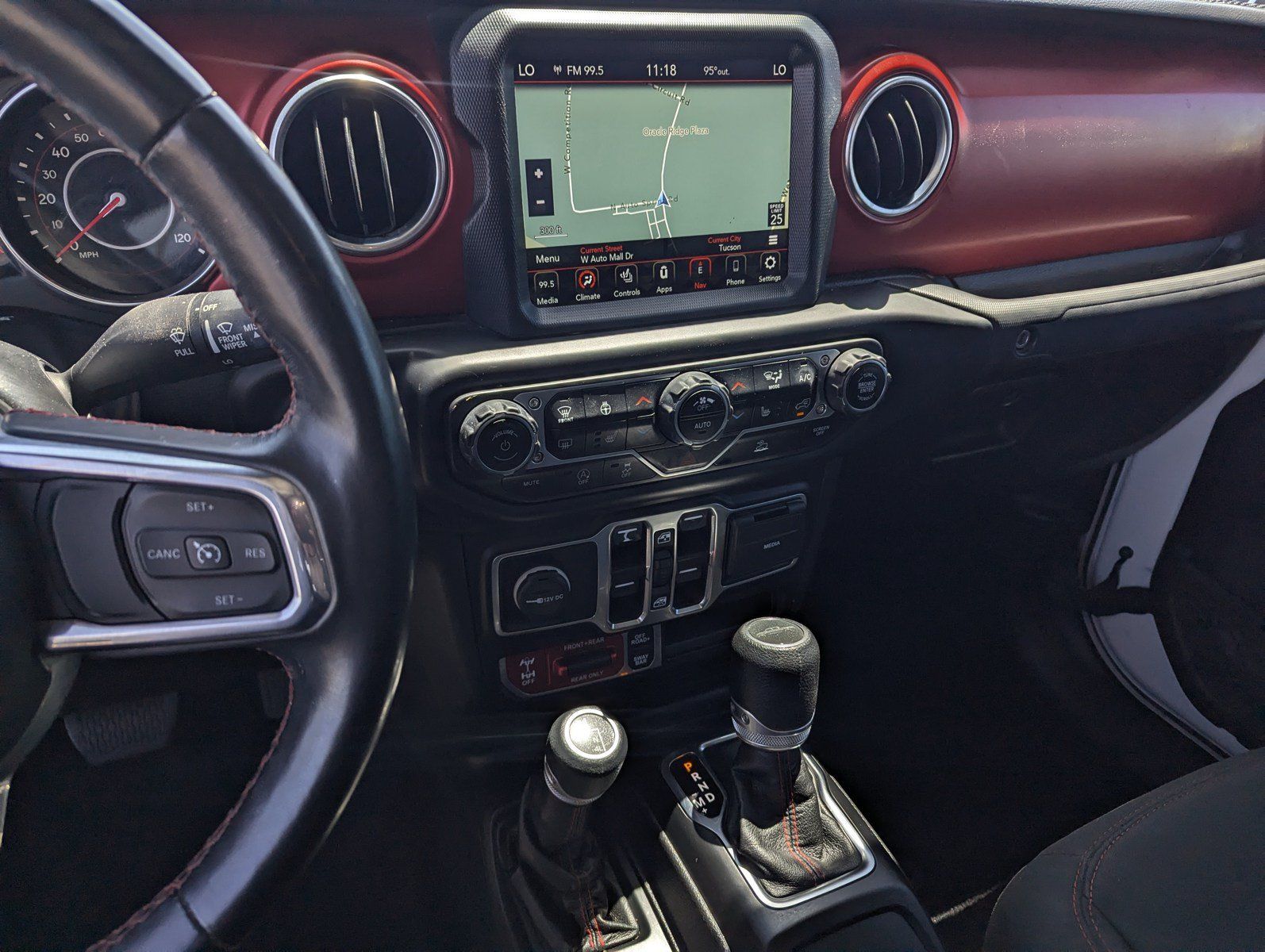 Used 2022 Jeep Gladiator Rubicon w/ LED Lighting Group AWD/4WD image 10