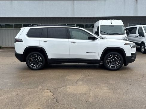 New 2026 Jeep Cherokee Limited AWD/4WD image 2