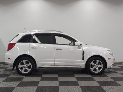 Used 2013 Chevrolet Captiva Sport LTZ FWD image 8