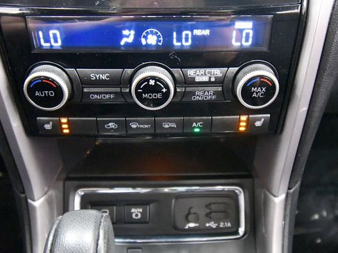 Used 2019 Subaru Ascent Limited w/ Popular Package #2A AWD/4WD image 28