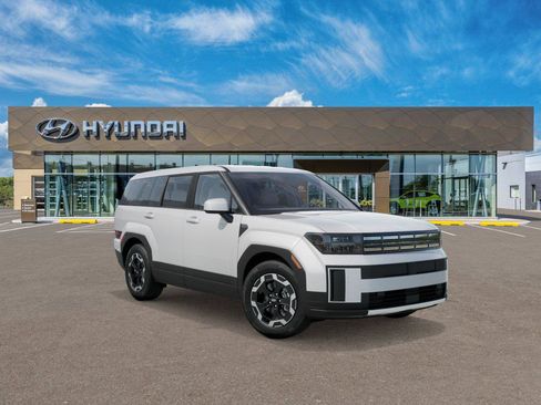 New 2026 Hyundai Santa Fe SE image 2
