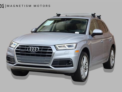 Used 2018 Audi Q5 Prestige AWD/4WD image 5