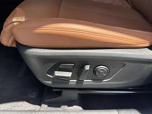 Used 2023 Kia Sorento SX Prestige AWD/4WD image 12