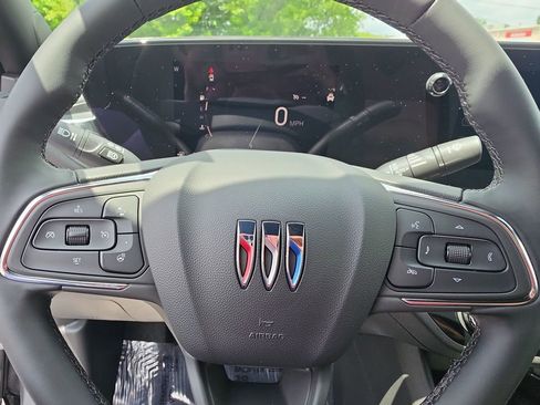 New 2026 Buick Envista Sport Touring w/ Convenience I Package FWD image 17