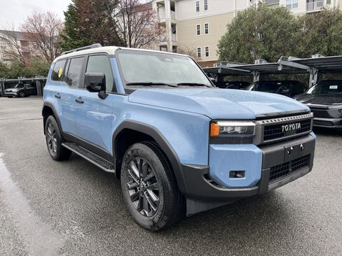 New 2026 Toyota Land Cruiser Base image 3