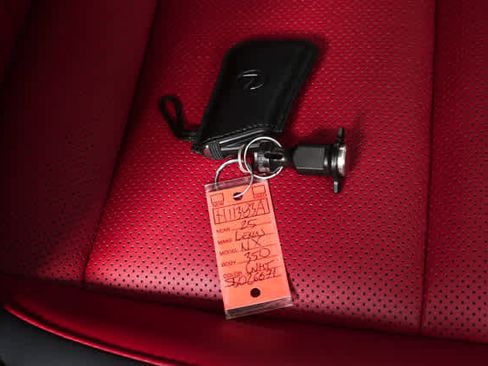 Used 2025 Lexus NX 350h AWD w/ Cold Area Package image 38