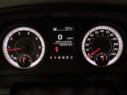 Used 2014 RAM 1500 Express RWD image 7