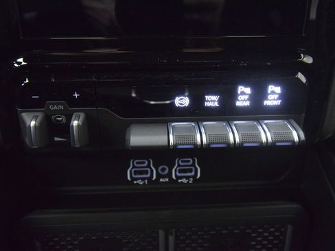 New 2026 RAM 2500 Rebel AWD/4WD image 23