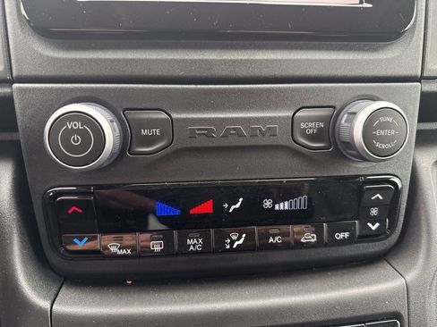 Used 2024 RAM ProMaster 2500 image 22