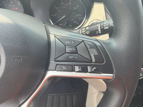 Used 2020 Nissan Rogue Sport SV FWD image 25