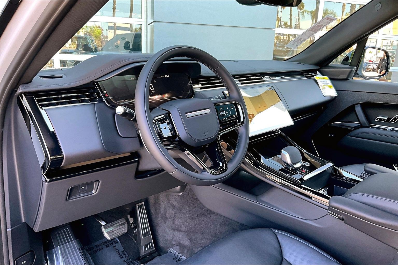 New 2026 Land Rover Range Rover Sport Dynamic SE AWD/4WD image 6