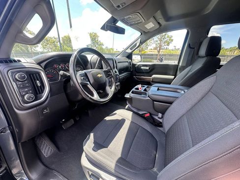 Used 2021 Chevrolet Silverado 1500 LT AWD/4WD image 30
