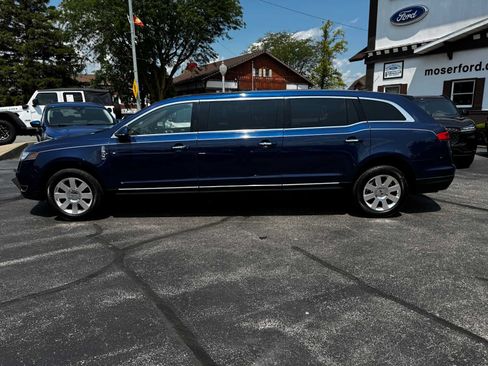 Used 2013 Lincoln MKT AWD image 5