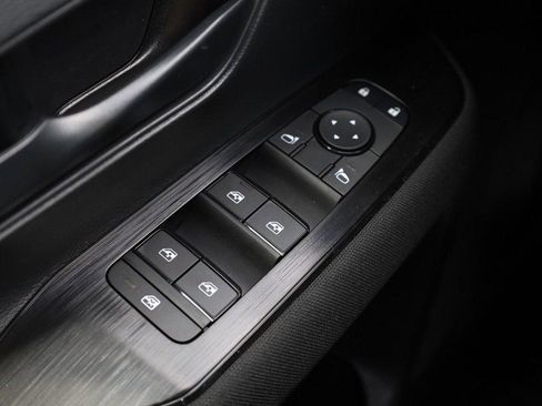 New 2026 Nissan Kicks S image 18