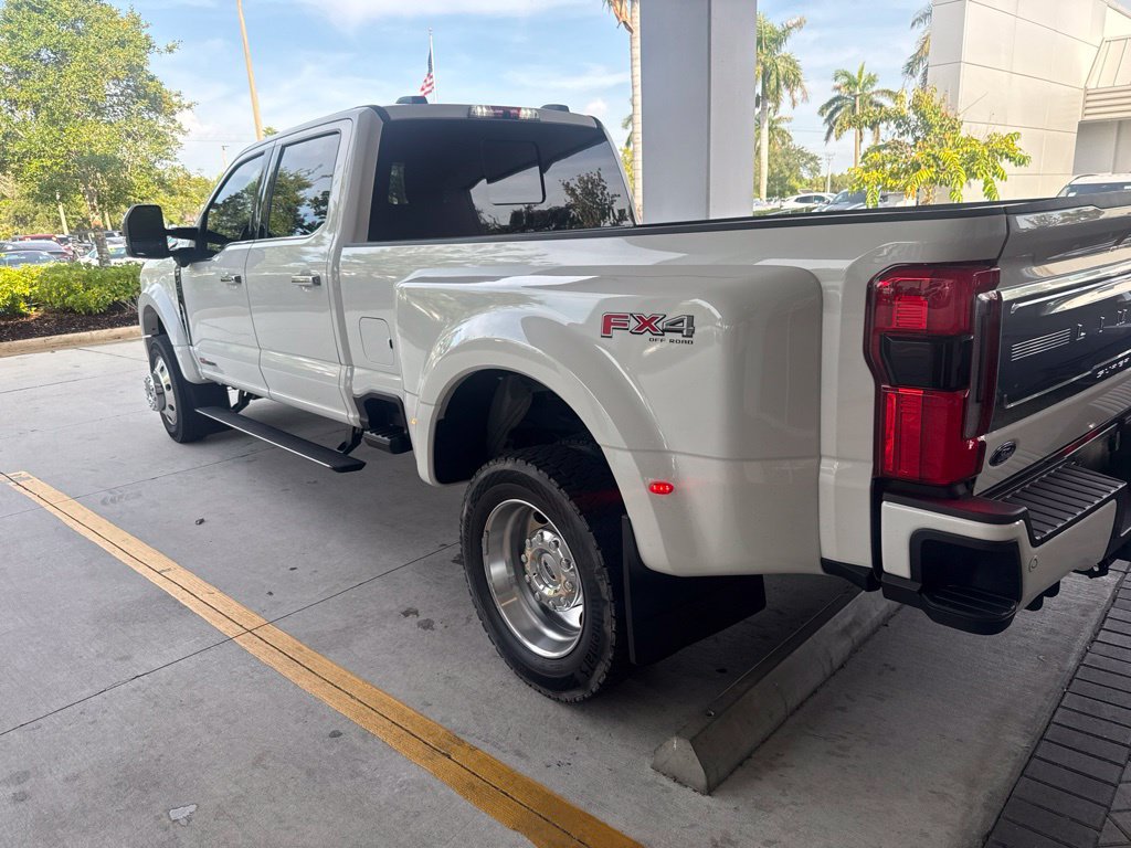 Used 2023 Ford F450 Limited w/ FX4 Off-Road Package AWD/4WD image 3